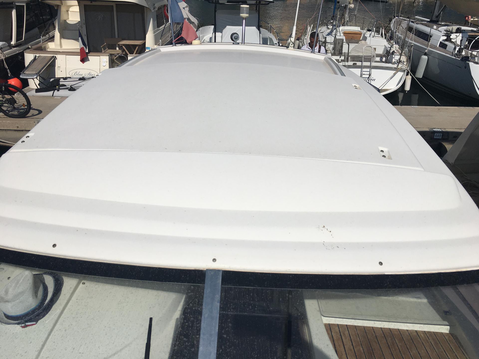 slider 16 Jeanneau Prestige 34 Hard Top